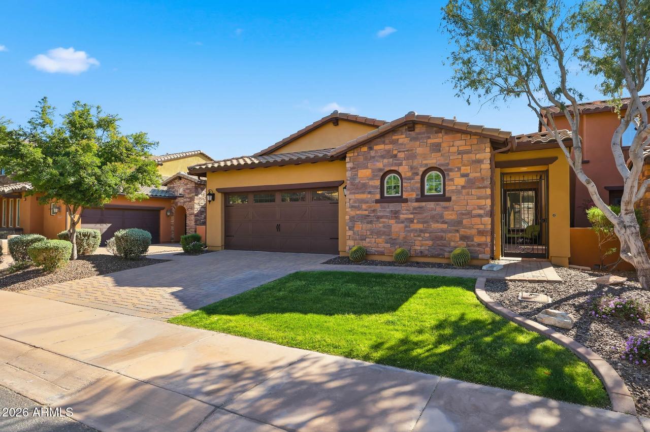 12071 W Red Hawk Dr., Peoria, AZ 85383