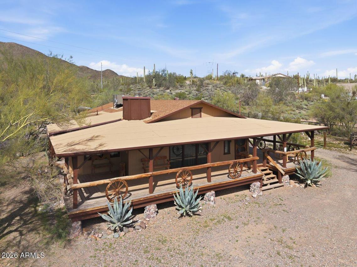 44040 N 7th Ave., New River, AZ 85087