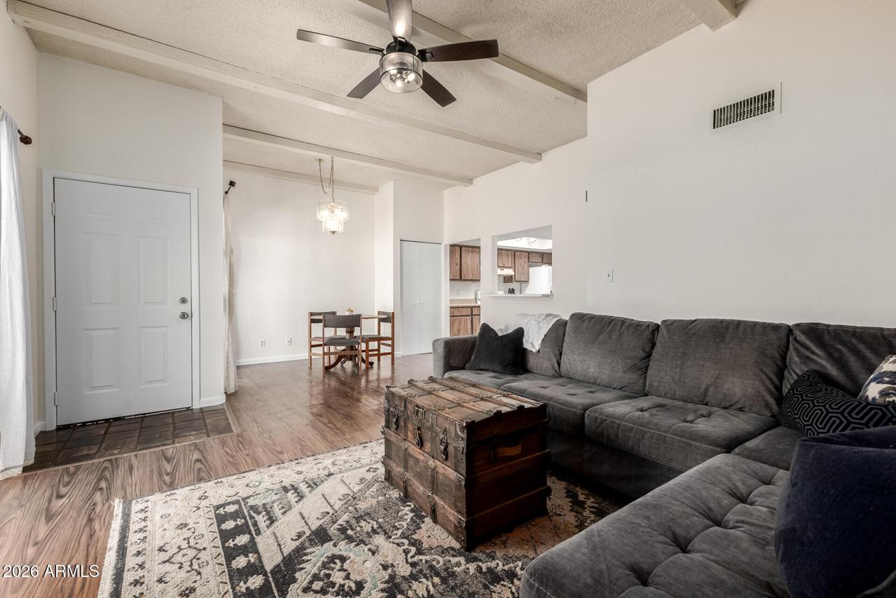 618 S Allred Dr., Tempe, AZ 85288