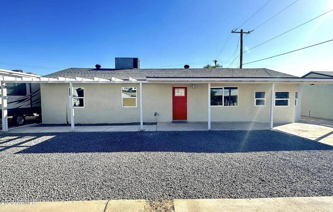 211 W Madden Dr., Avondale, AZ 85323