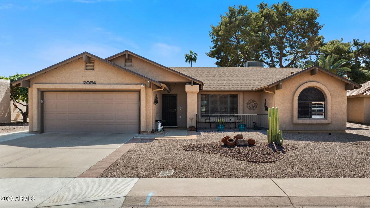 2084 Leisure World, Mesa, AZ 85206