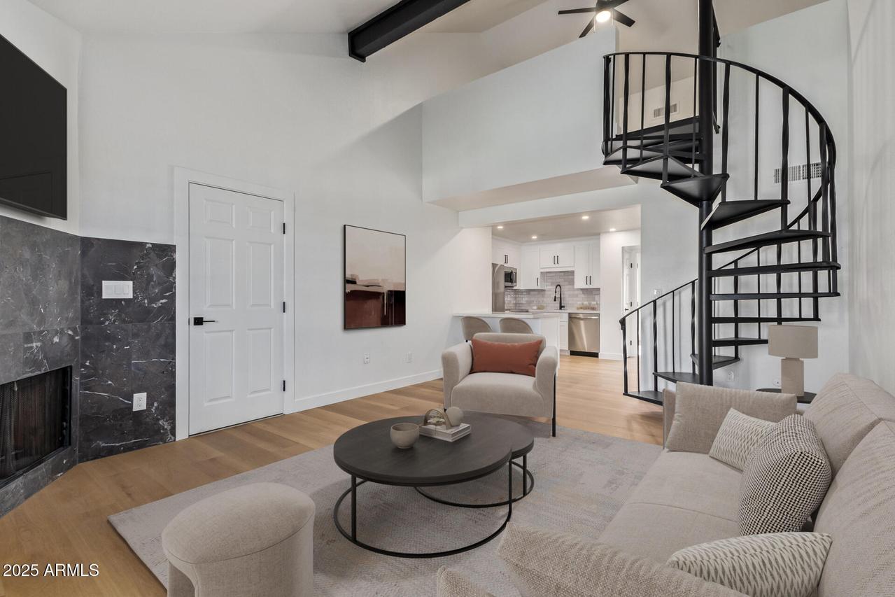 4901 S Calle Los Cerros Dr. #202, Tempe, AZ 85282