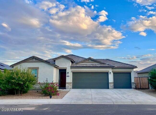1033 W Beacon Dr., Casa Grande, AZ 85122