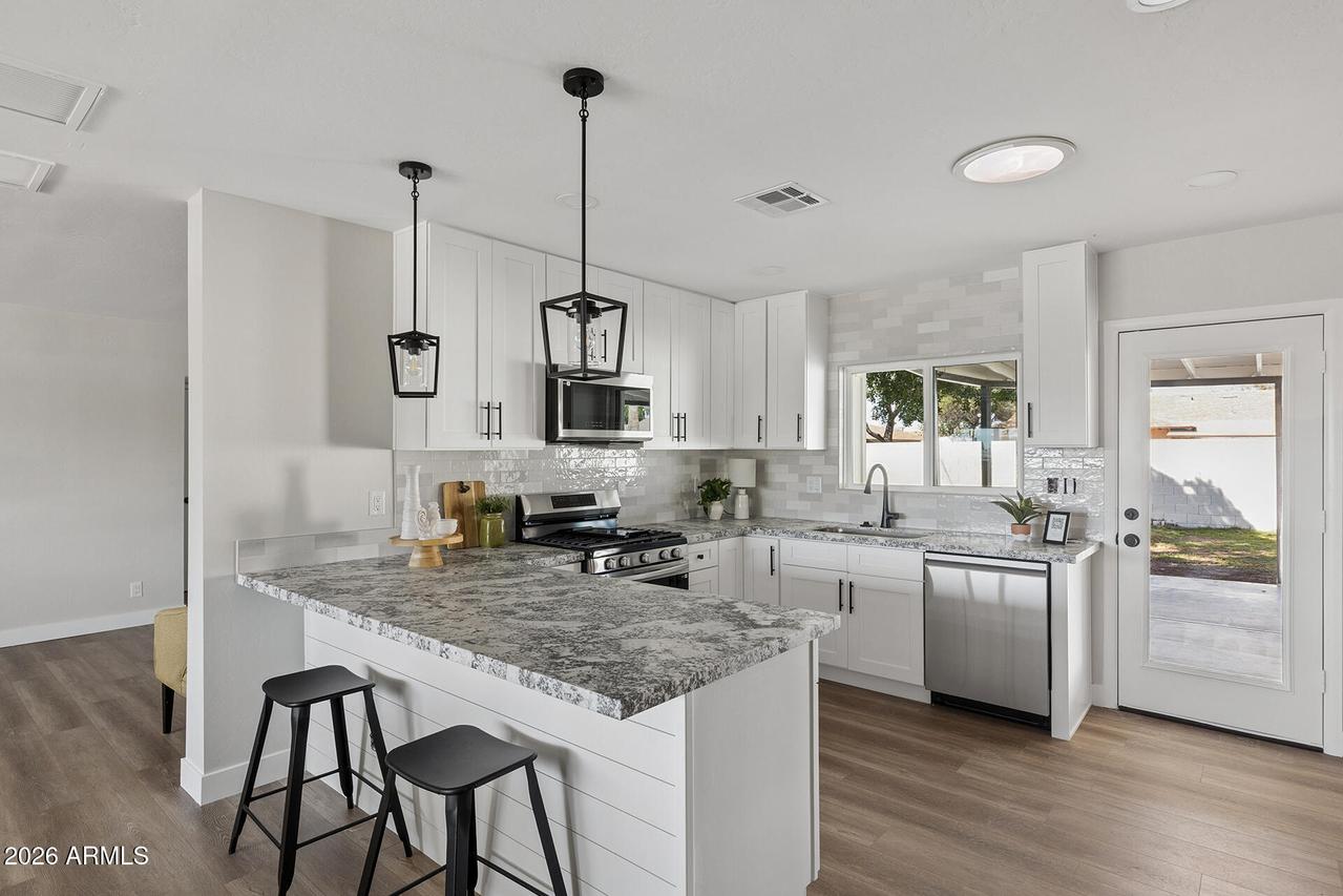 2336 W Village Dr., Phoenix, AZ 85023