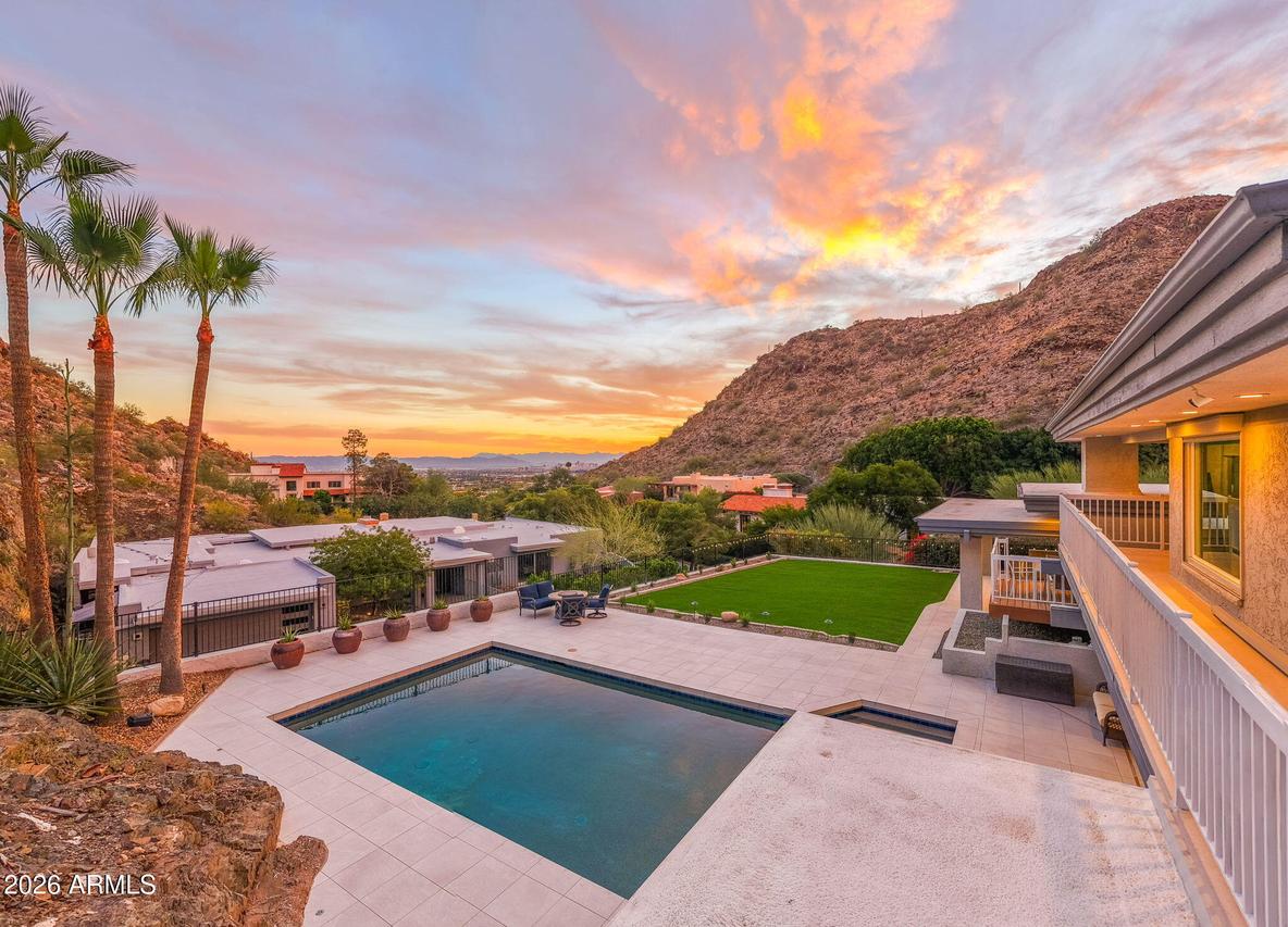 3500 E Lincoln Dr. #22, Phoenix, AZ 85018