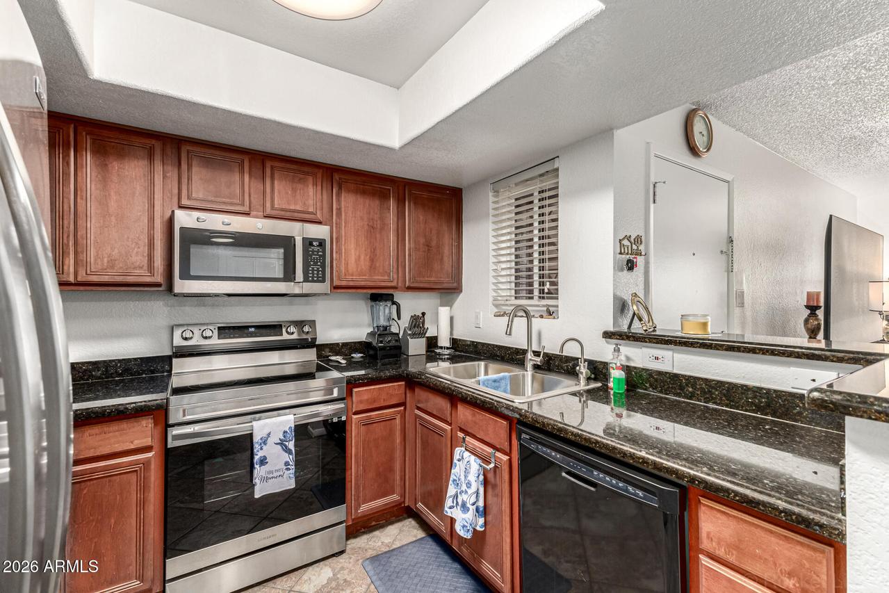 5757 W Eugie Ave. #1102, Glendale, AZ 85304