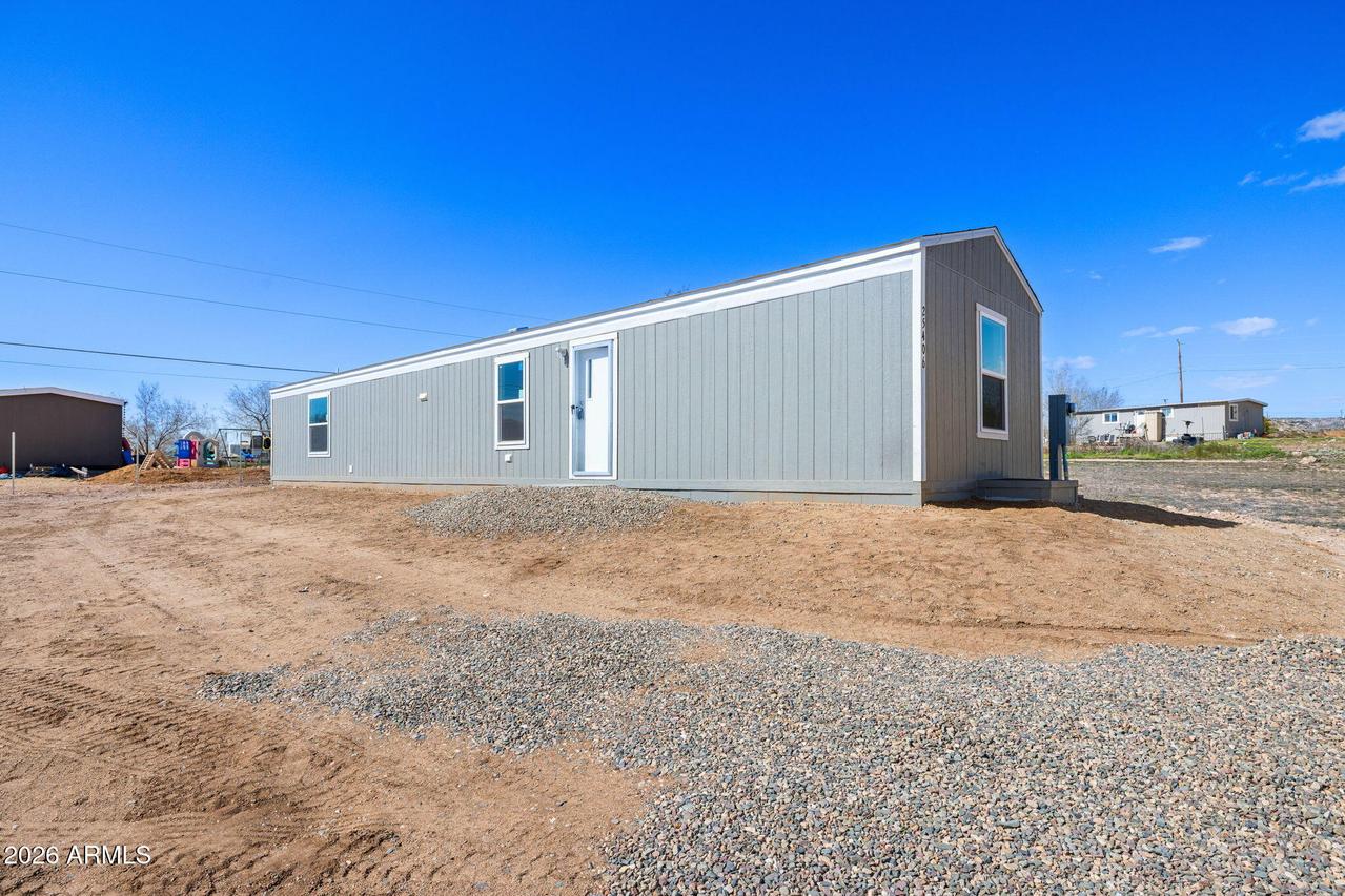 25406 N Juniper Rd., Paulden, AZ 86334