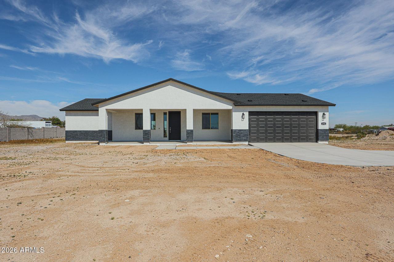 2928 N 192nd Dr., Litchfield Park, AZ 85340