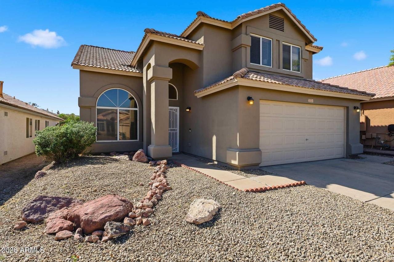 2221 E Menadota Dr., Phoenix, AZ 85024