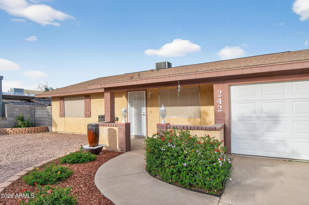 242 N 87th Pl., Mesa, AZ 85207