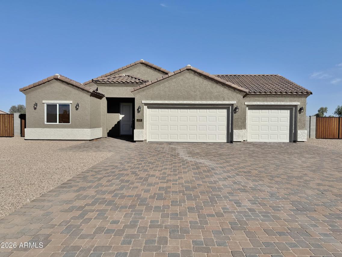 15188 S Country Club Dr., Arizona City, AZ 85123