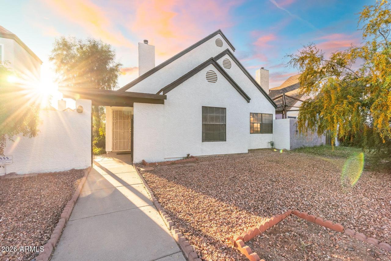 20828 N 21st Ave., Phoenix, AZ 85027