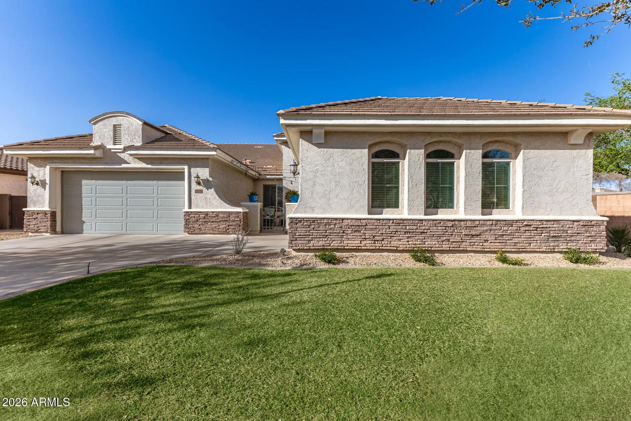 2124 E Canyon Pl., Chandler, AZ 85249