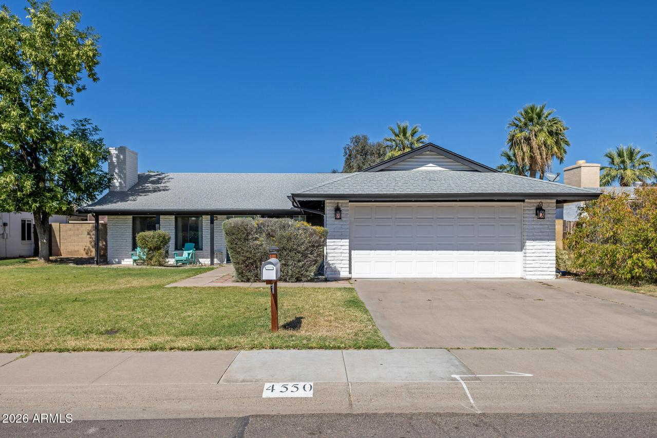 4550 W El Caminito Dr., Glendale, AZ 85302
