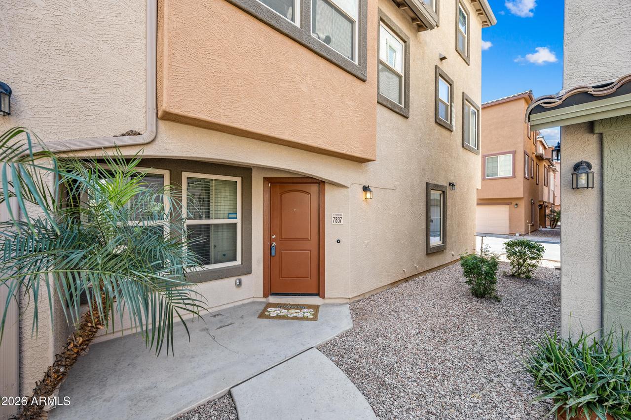 7837 W Palm Ln., Phoenix, AZ 85035