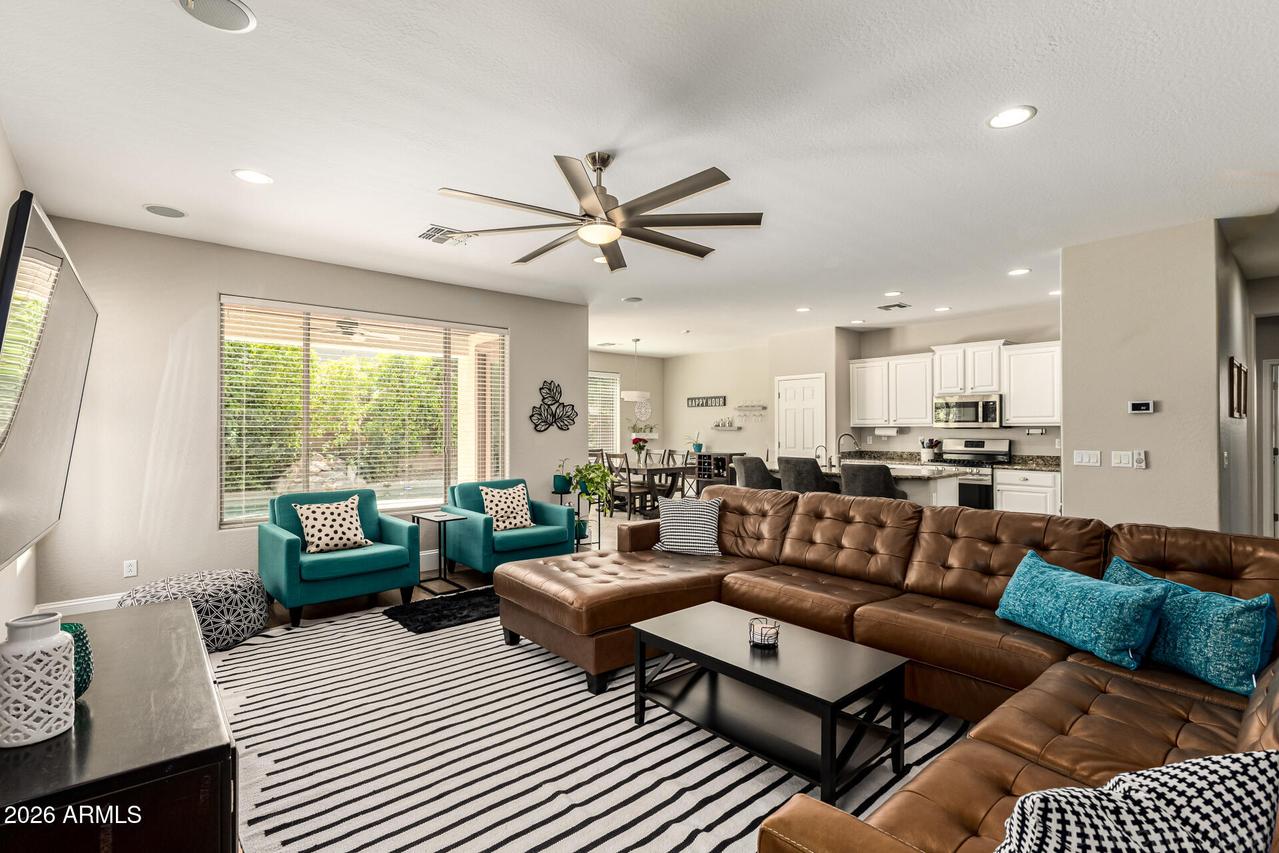 417 W Desert Broom Dr., Chandler, AZ 85248