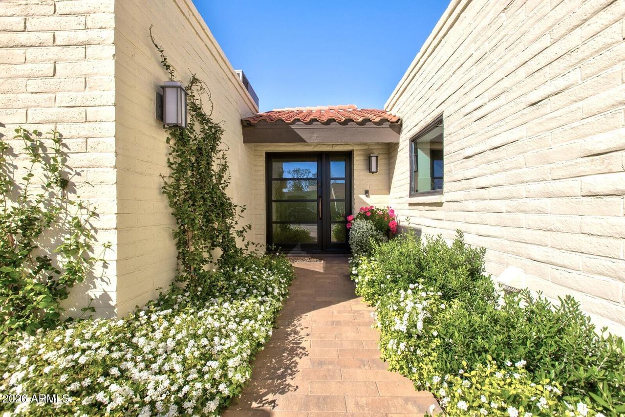 7328 E Tuckey Ln., Scottsdale, AZ 85250