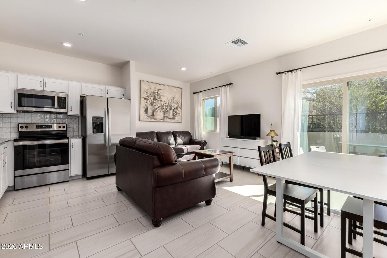 2257 W Echo Ln., Phoenix, AZ 85021