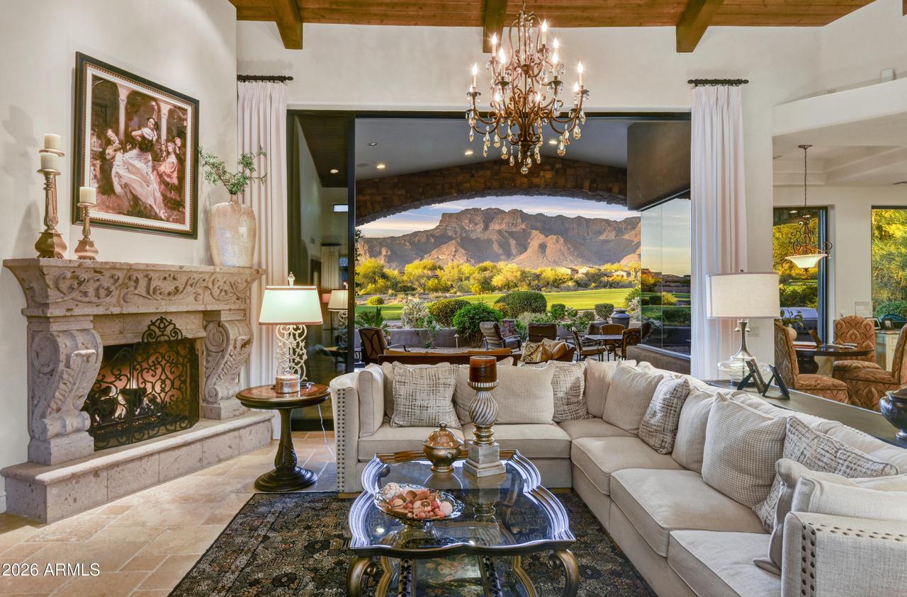 3504 S First Water Tr., Gold Canyon, AZ 85118