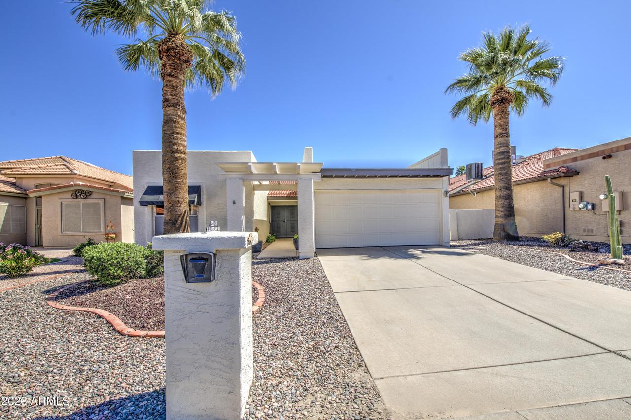 25243 S Cloverland Dr., Sun Lakes, AZ 85248