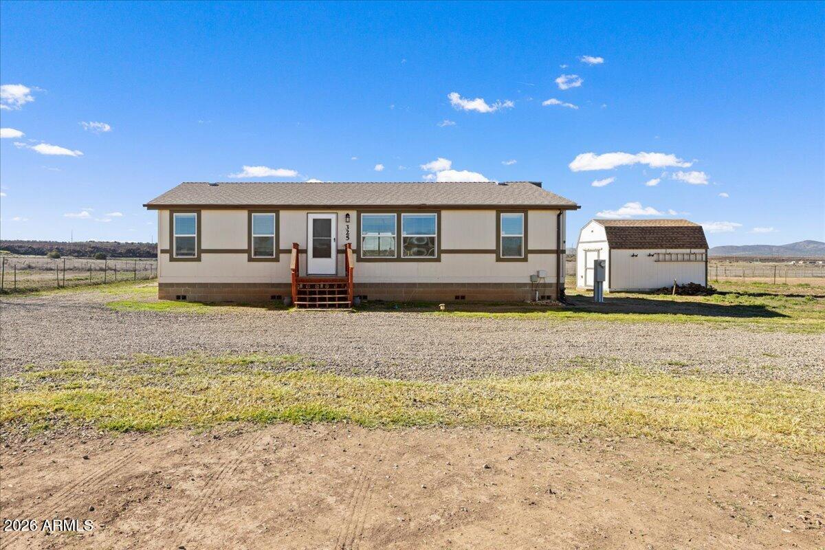 325 E Houston Rd., Paulden, AZ 86334
