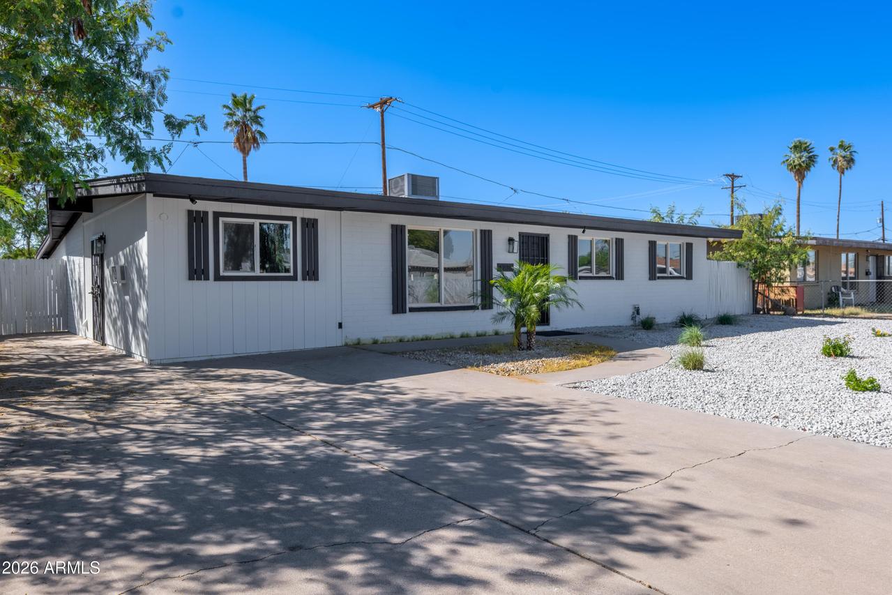 4230 N 49th Dr., Phoenix, AZ 85031