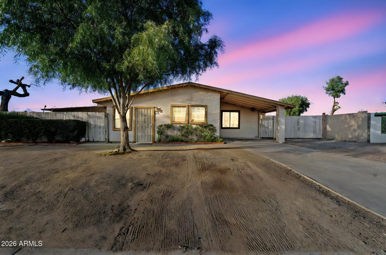 3610 W Abraham Ln., Glendale, AZ 85308