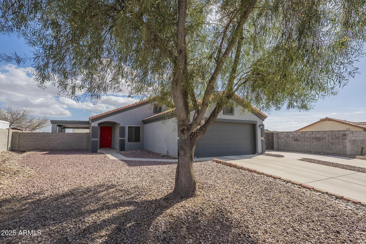 14815 S Padres Rd., Arizona City, AZ 85123
