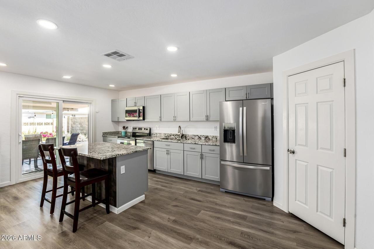 1930 W Joan De Arc Ave., Phoenix, AZ 85029