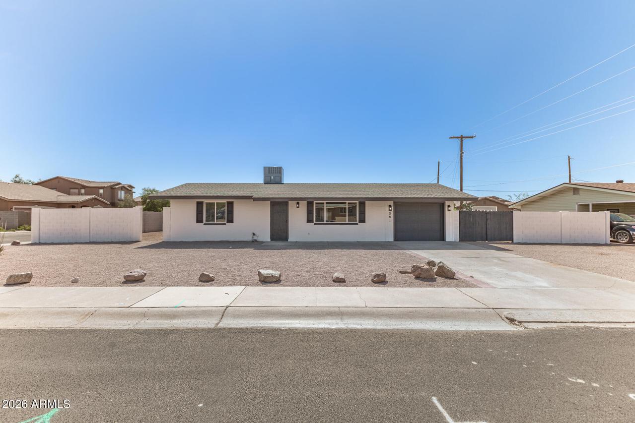 861 W 5th Ave., Apache Junction, AZ 85120