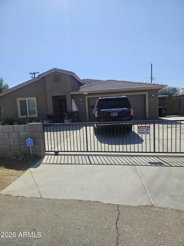 1939 E Encinas Ln., Phoenix, AZ 85040