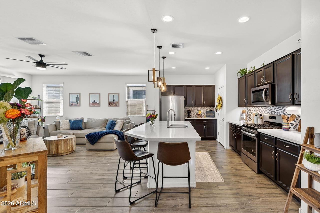 9440 W Willow Bend Ln., Phoenix, AZ 85037