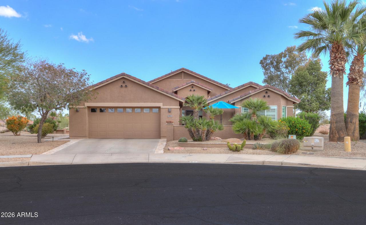 66 S Laura Ln., Casa Grande, AZ 85194