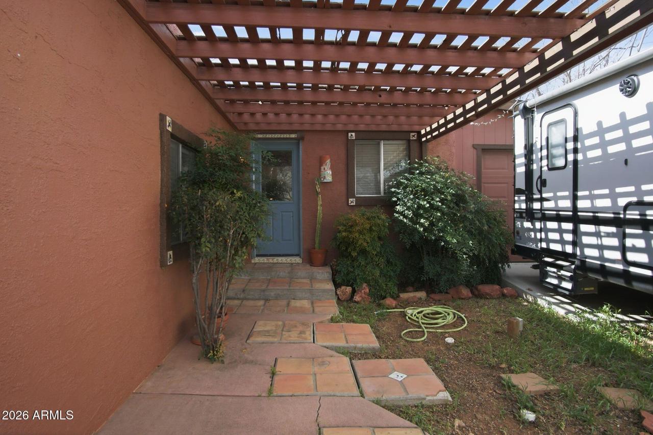 9840 S 8th St., Mayer, AZ 86333