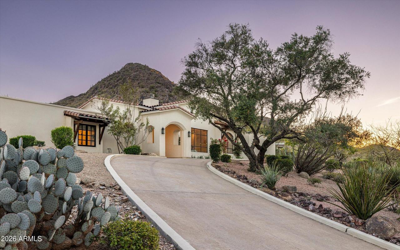 4431 E Sunset Dr., Phoenix, AZ 85028