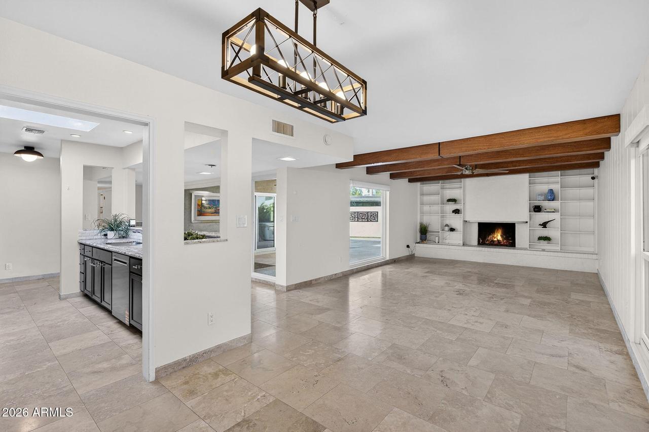 4816 E Earll Dr., Phoenix, AZ 85018