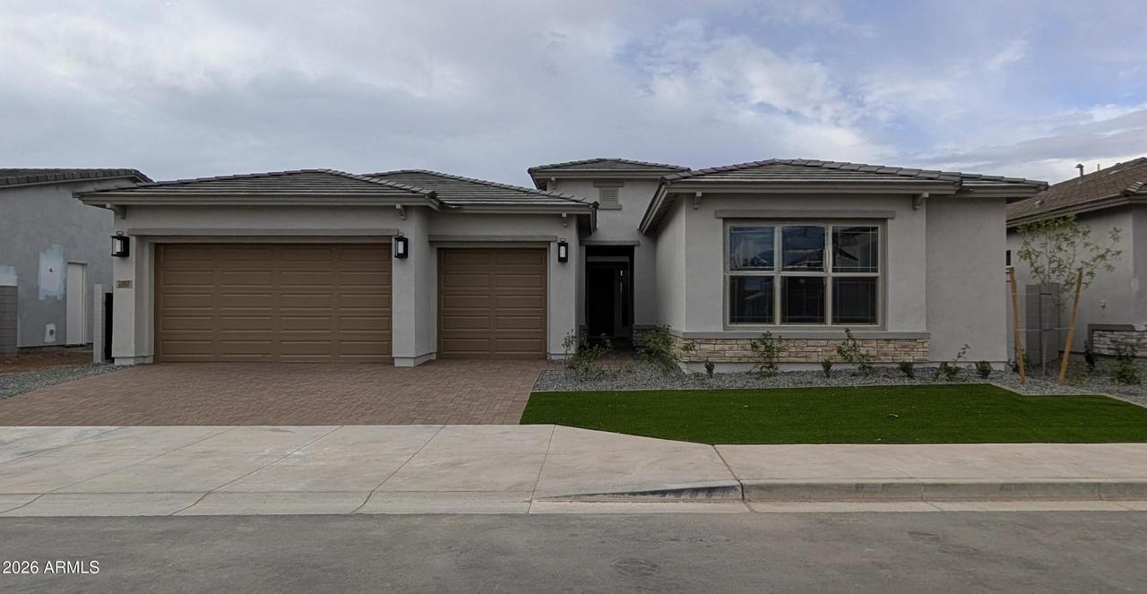 2892 E Picual Ave., San Tan Valley, AZ 85140