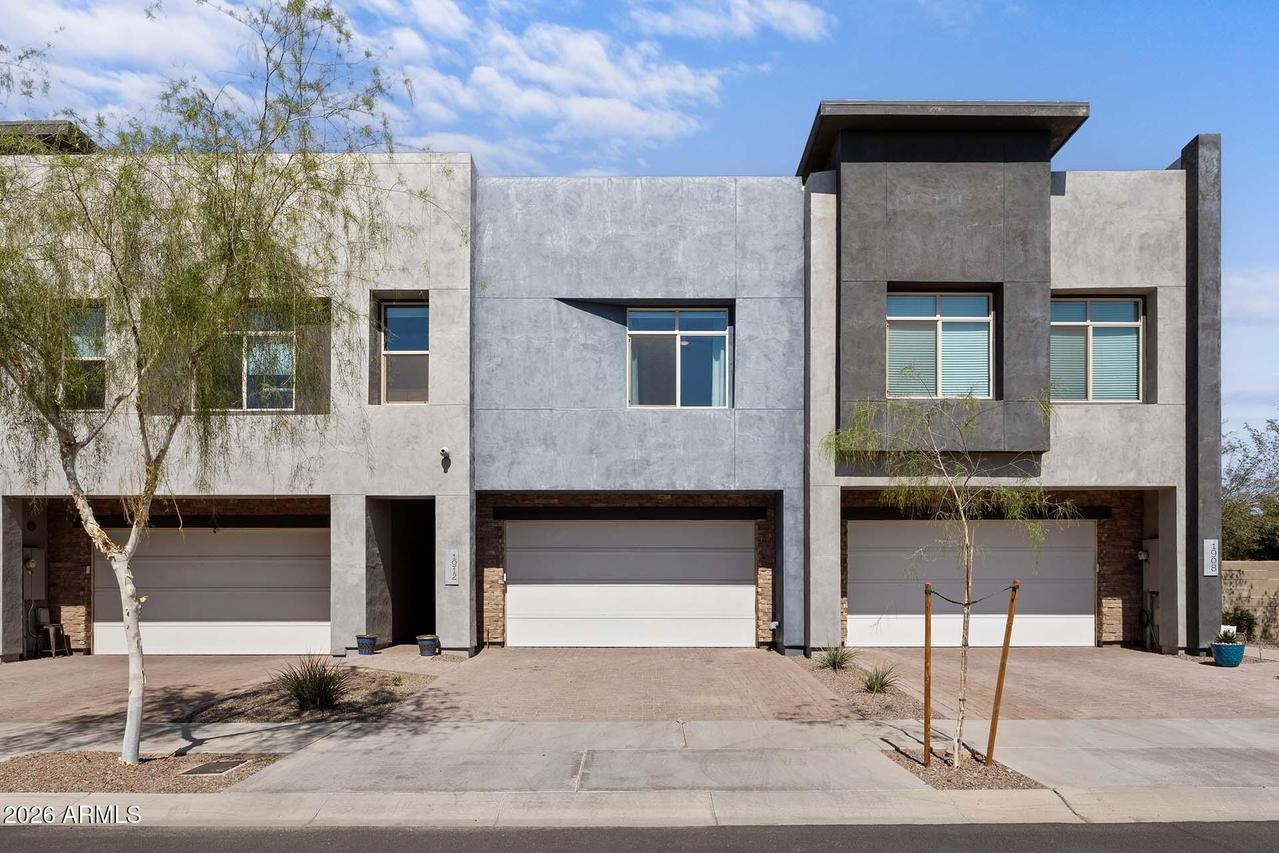 1912 W Kinfield Tr., Phoenix, AZ 85085