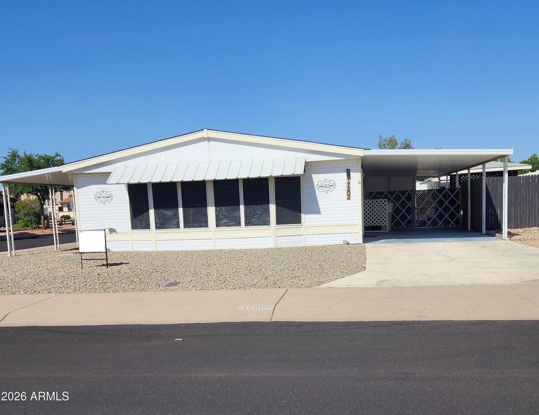 17202 N 66th Dr., Glendale, AZ 85308