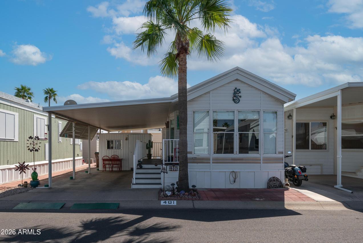 401 Hawks Eye Dr., Apache Junction, AZ 85119