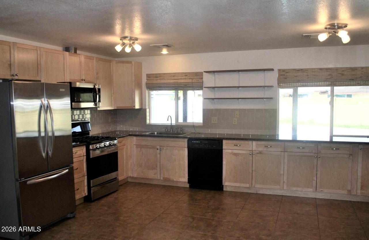 1030 E Fairfield St., Mesa, AZ 85203