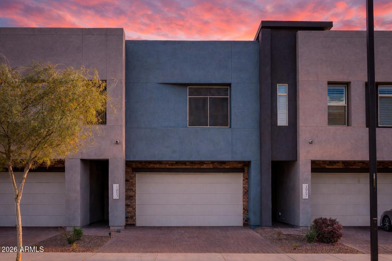 1953 W Kinfield Tr., Phoenix, AZ 85085