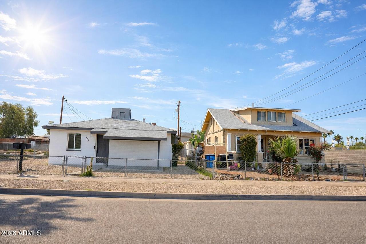 712 W Fillmore St., Phoenix, AZ 85007