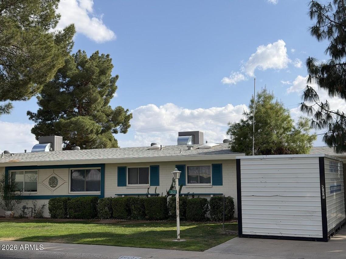 10237 W Snead Cir., Sun City, AZ 85351