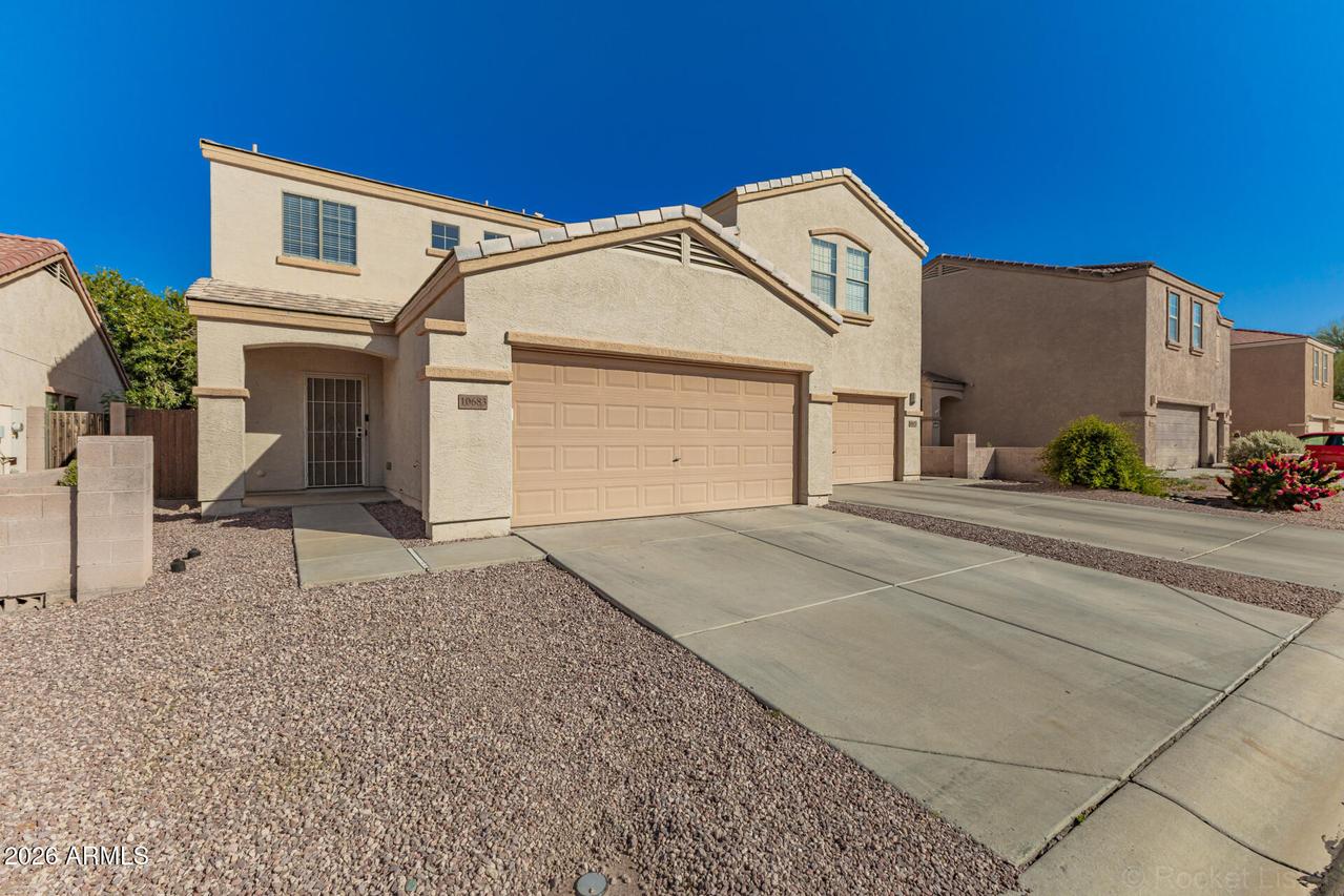 10683 N 70th Ave., Peoria, AZ 85345