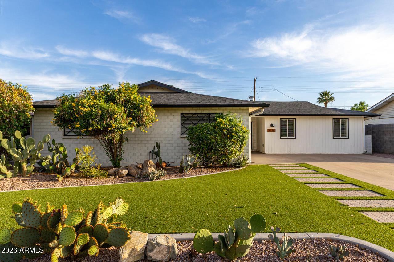 8335 E Weldon Ave., Scottsdale, AZ 85251