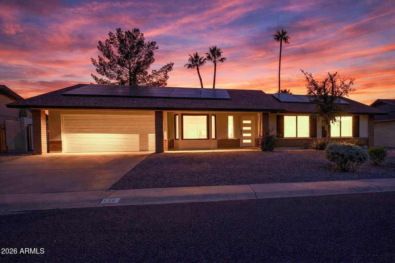 116 E Helena Dr., Phoenix, AZ 85022