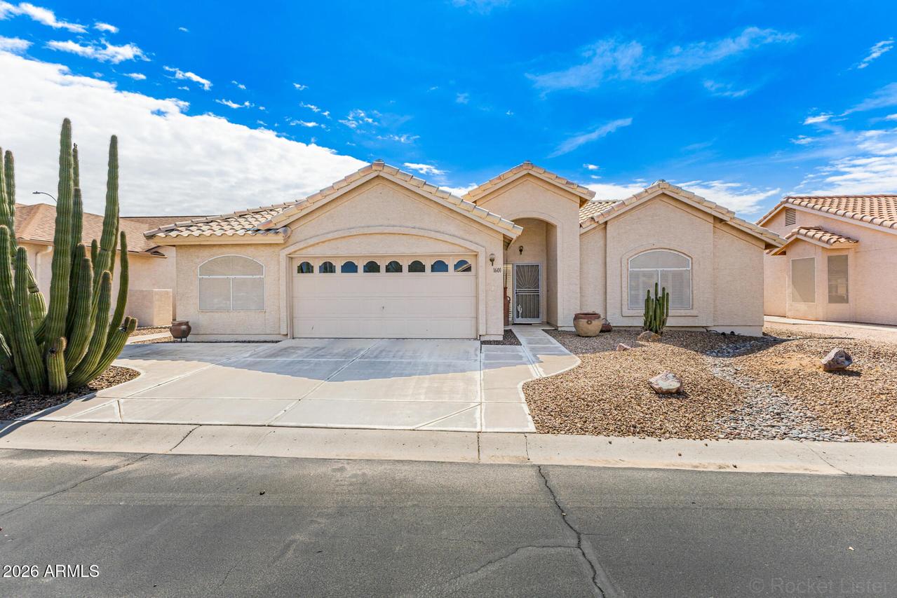 1601 E Hazeltine Way, Chandler, AZ 85249