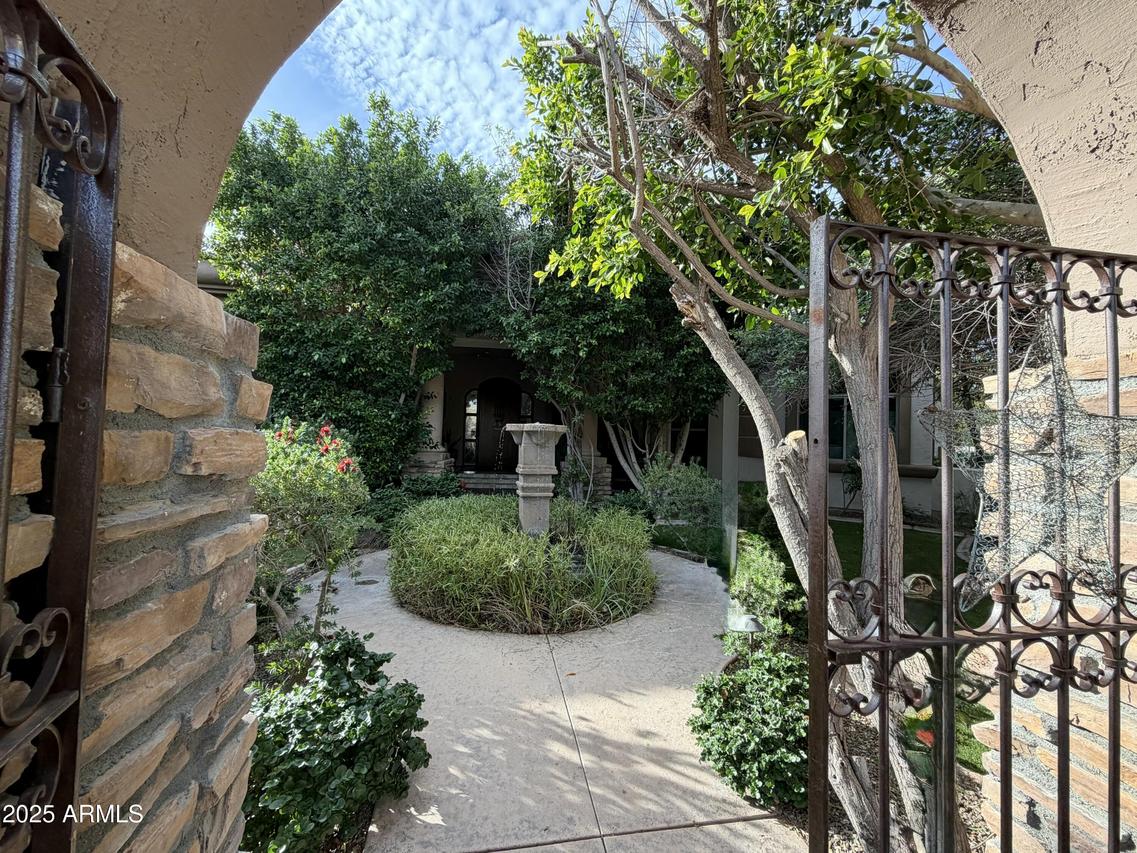 26804 N 70th Pl., Scottsdale, AZ 85266