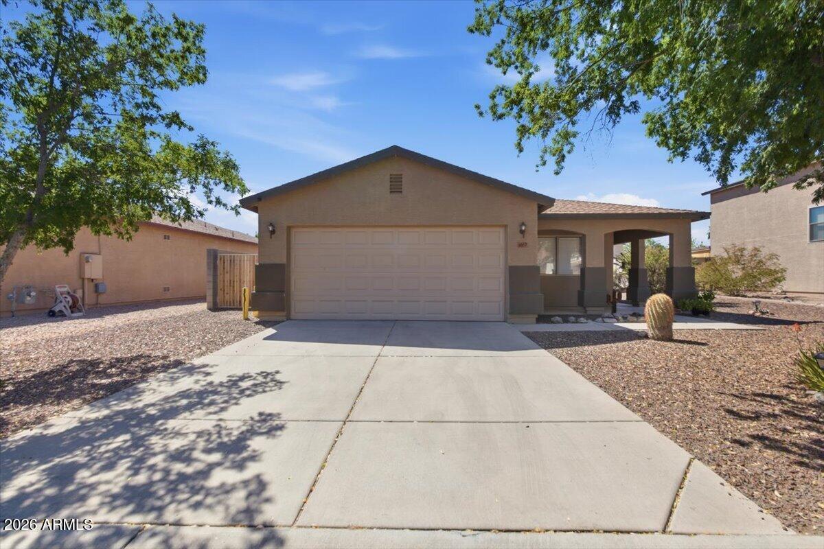 1057 E Silversmith Tr., San Tan Valley, AZ 85143
